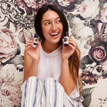 Load image into Gallery viewer, Magnolia Essential Oil
